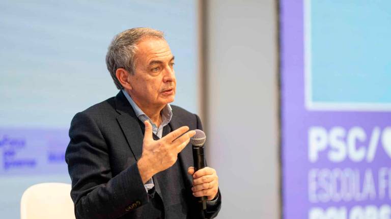 <i>El expresidente del Gobierno José Luis Rodríguez Zapatero interviene durante la II Jornada de la Escola Feminista Dolors Renau 2024. Archivo. / Europa Press.</i>