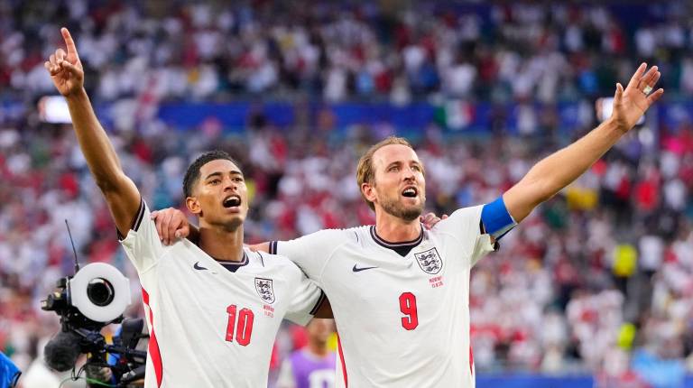 <i>Bellingham y Harry Kane celebrando el pase a semifinales. / Europa Press. </i>