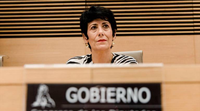 <i>La ministra de Inclusión, Seguridad Social y Migraciones, Elma Saiz, durante una comparecencia ante la Comisión de Interior en el Congreso de los Diputados. / Europa Press. </i>