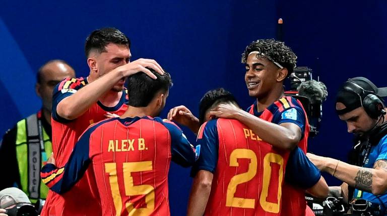 <i>Celebración de uno de los goles de España frente a Arabia Saudí. / DPA.</i>