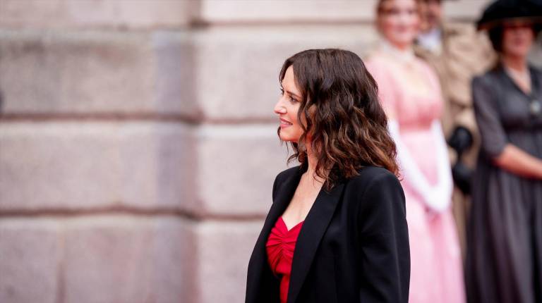 <i>La presidenta la Comunidad de Madrid, Isabel Díaz Ayuso, durante la recreación histórica del 2 de mayo. / A. Pérez Meca / Europa Press. </i>