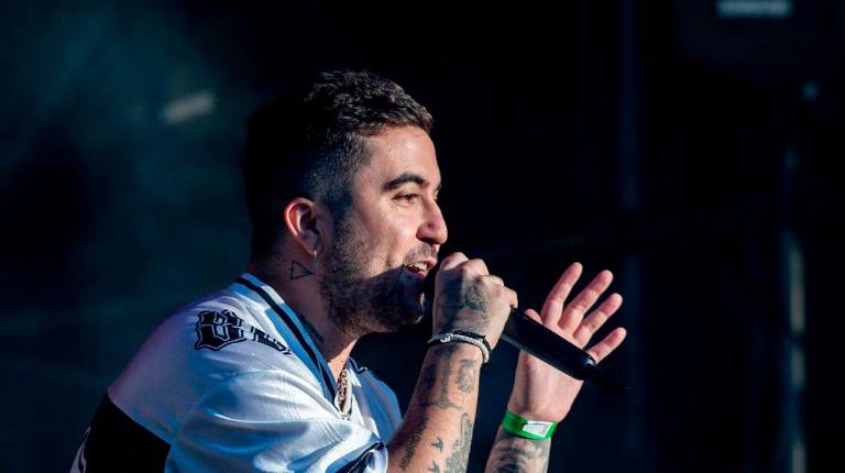 <i>El cantante Beret actúa durante la tercera edición de la Fiesta de la Resurrección. Imagen de archivo. / Ricardo Rubio / Europa Press.</i>