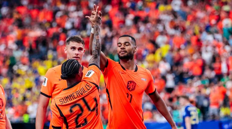 <i>Cody Gakpo celebra un gol. / Stanley Gontha / Contacto / Europa Press. </i>