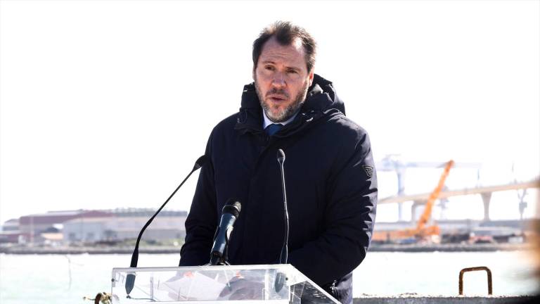 Puente promete la línea completa del AVE que conecte Sevilla-Huelva en 25 minutos