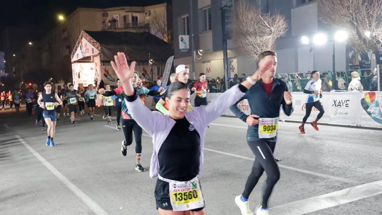 Reviva su llegada a la meta en la Carrera de San Antón 2026 con las mejores fotografías