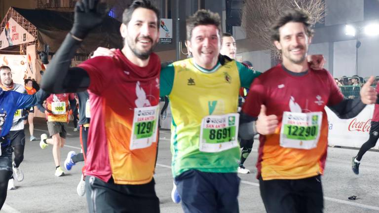 Reviva su llegada a la meta en la Carrera de San Antón 2026 con las mejores fotografías