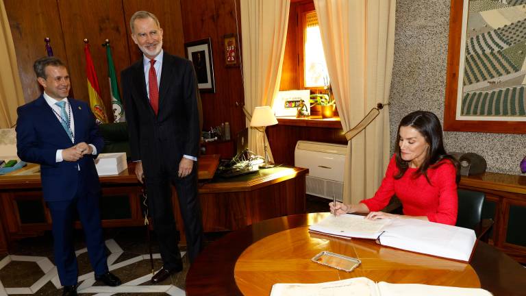 Acérquese a su quiosco, un despliegue de 24 páginas en Diario JAÉN de la visita de los Reyes