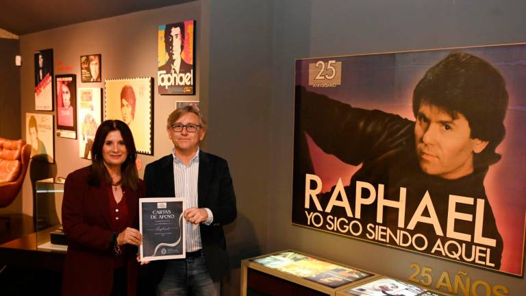 Linares impulsa la candidatura de Raphael al Premio Princesa de Asturias de las Artes 2026