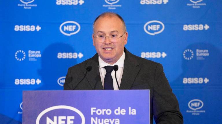 Tellado adelanta que Feijóo dará a conocer “rápido” al sustituto de Mazón