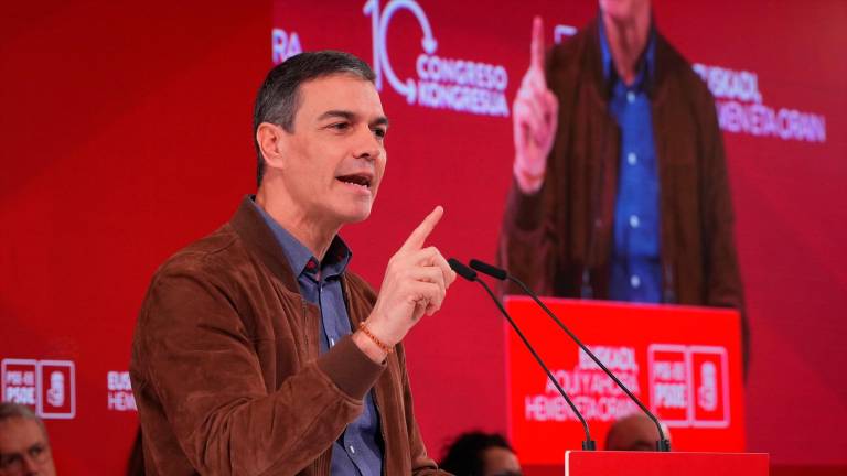Sánchez pide a PP romper con Vox y la internacional ultraderechista