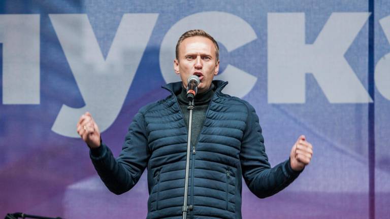 Aterriza en Berlín el avión con Alexei Navalni para su traslado inmediato al hospital