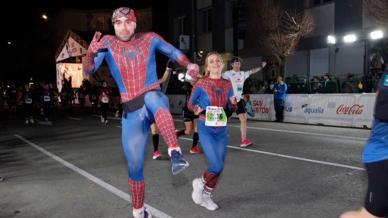 Reviva su llegada a la meta en la Carrera de San Antón 2026 con las mejores fotografías