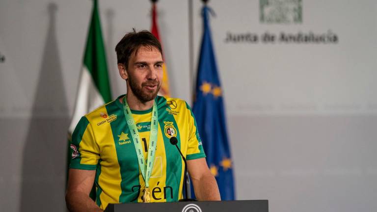 Momentos de un recibimiento para celebrar un título, orgullo de Andalucía