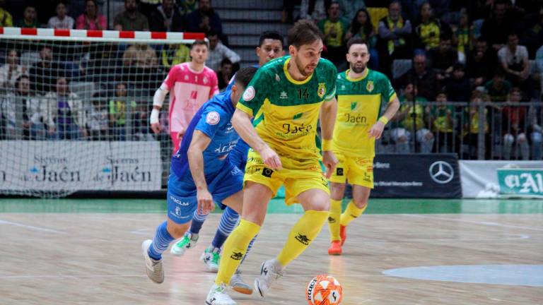 Espectáculo en el Olivo Arena con victoria amarilla (3-0)