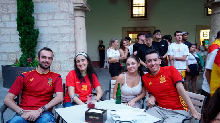 Fotogalería: La provincia de Jaén se convierte en una fiesta con la victoria de España