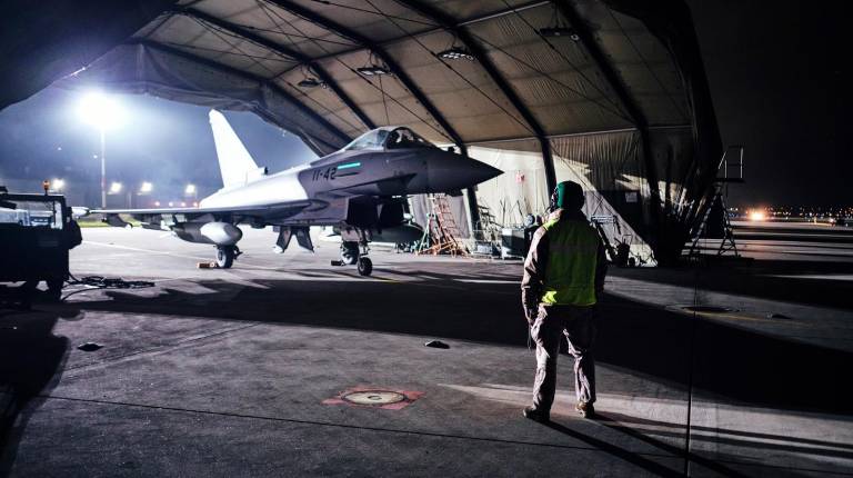 <i>Un caza Eurofighter. / José Figueredo López / EMAD/ Europa Press. </i>