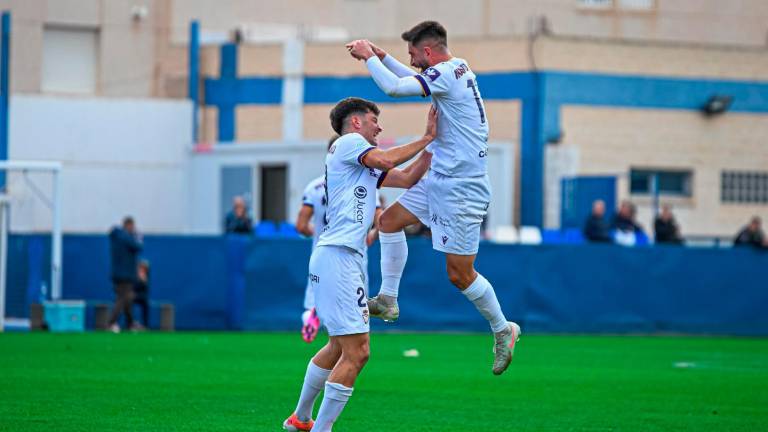 El Real Jaén resiste al líder y suma un punto de ley (1-1)