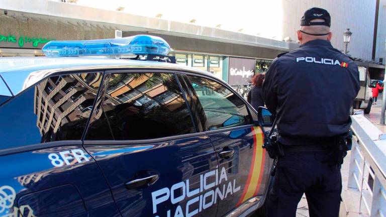 Detenidos en Valencia dos jóvenes tras golpear brutalmente a una chica, que perdió tres dientes