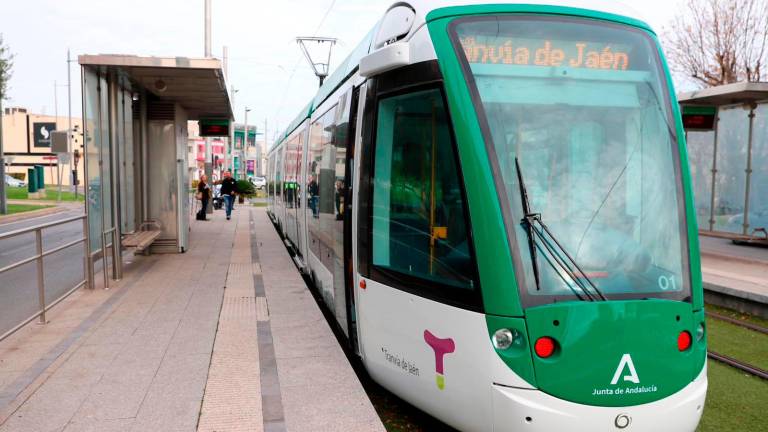 Adjudicados por 10 millones otros dos contratos de mantenimiento del tranvía