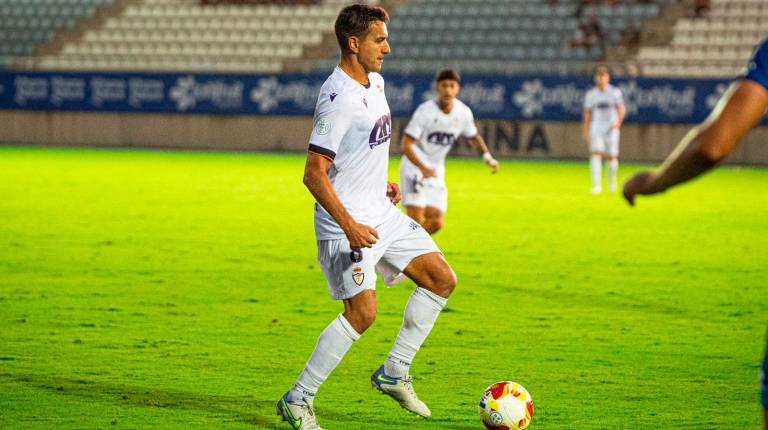 <i>Antonio Caballero, en un partido de esta temporada. / Real Jaén / Miranda López.</i>