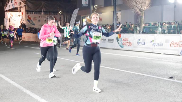 Reviva su llegada a la meta en la Carrera de San Antón 2026 con las mejores fotografías