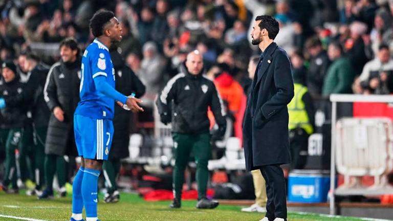 Arbeloa se estrella en su debut