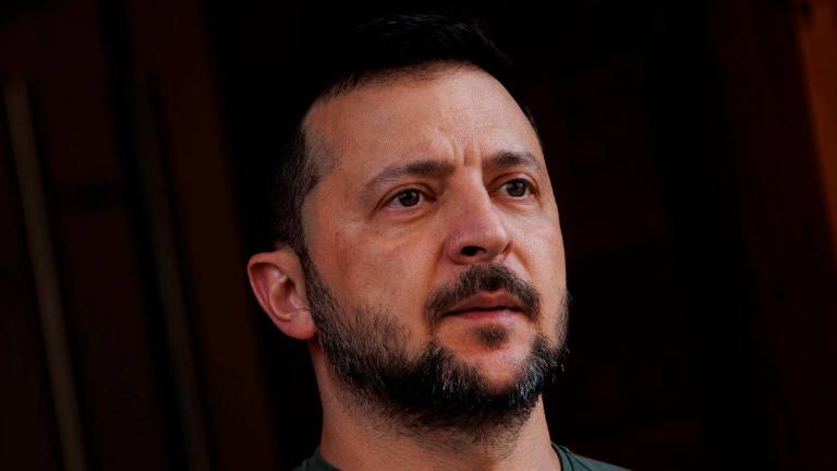 Zelenski afirma que el Ejército ucraniano debe causar 50.000 bajas al mes para reducir las filas rusas