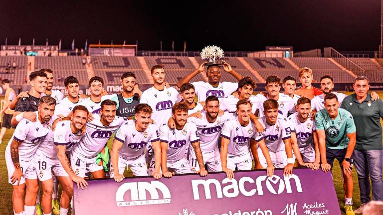 El Real Jaén se queda con el Trofeo del Olivo en un segundo tiempo con goles (3-2)