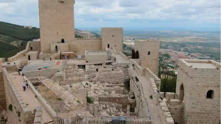 El Castillo de Santa Catalina y el refugio antiaéreo, primeros en reabrir