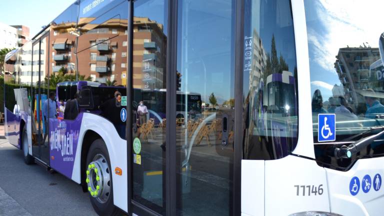 Presentación de los nuevos autobuses urbanos de Jaén