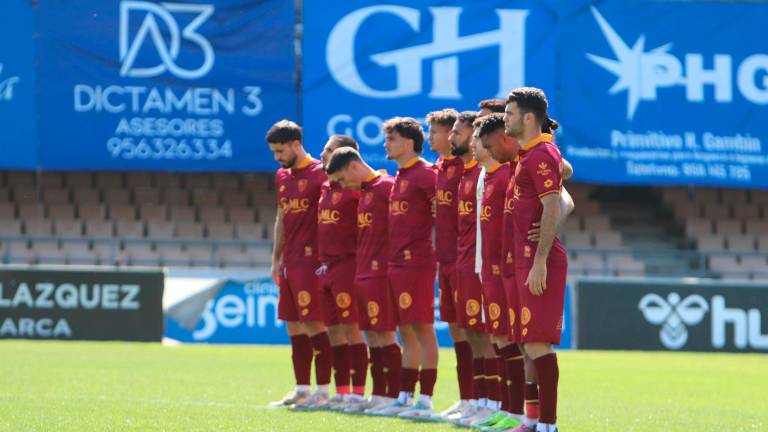El Linares Deportivo se trabaja el empate en el campo del Xerez DFC (0-0)