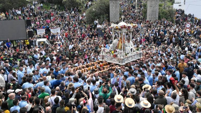 La Virgen de la Cabeza reina de nuevo en Sierra Morena