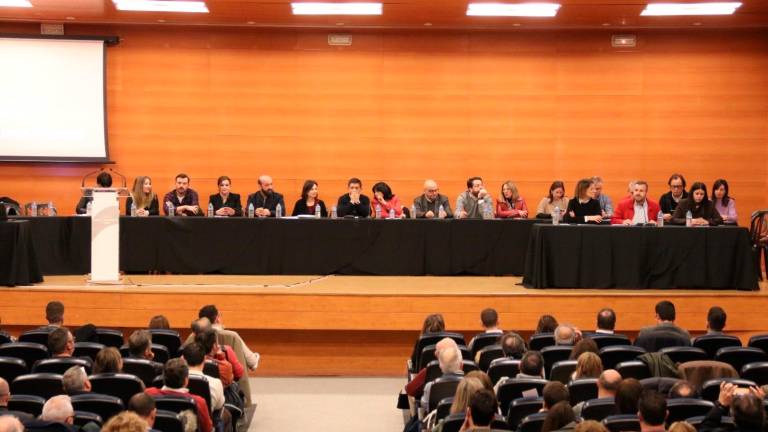 Latorre y Férriz apuran el plazo de recogida de avales para sus precandidaturas