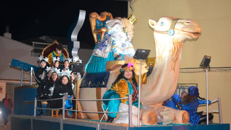 Los Reyes Magos colman de ilusión cada punto de la provincia