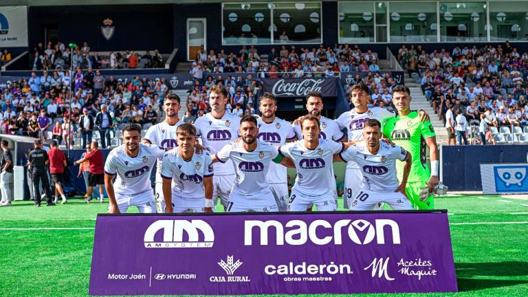 La UD Melilla baja de la nube a un Real Jaén que practica buen fútbol y perdona en ataque (1-1)