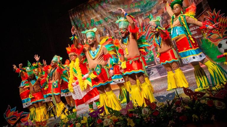La Chirigota del Pitufo, de Jaén, pasa a semifinales en Málaga
