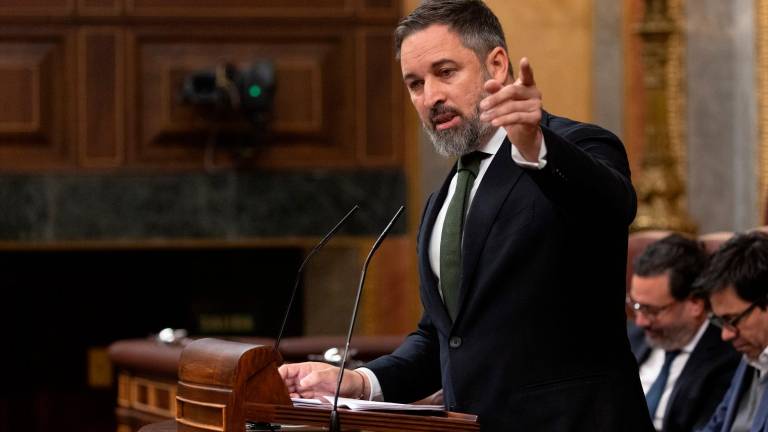 DEBATE EN EL CONGRESO | La luz también echa chispas en el cara a cara Sánchez-Feijóo
