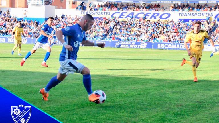 El Linares se clasifica para el ascenso en los penaltis