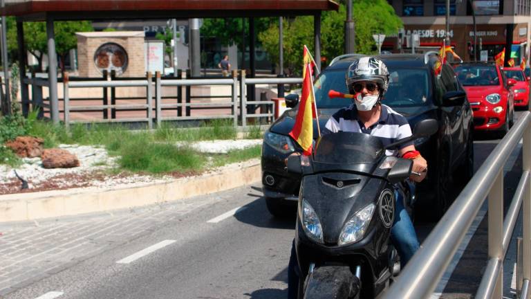 De banderas, vivas por España y el balín que no arruinó un claro éxito