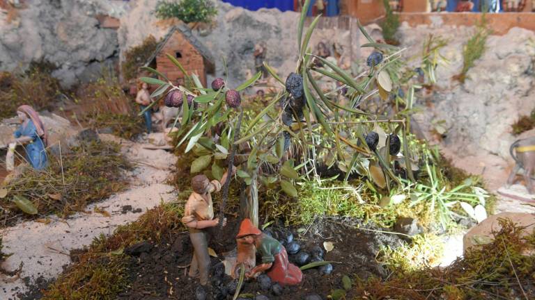 Figuras que recuerdan tradiciones arraigadas