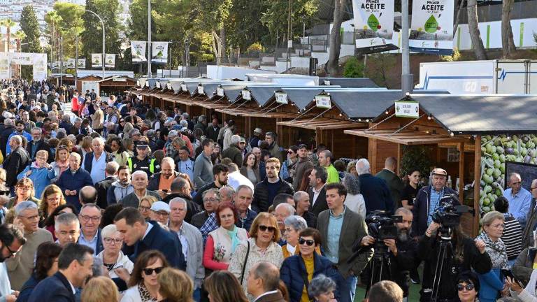 Una Feria del Primer Aceite marcada por “gran afluencia” y “elevado volumen de ventas”