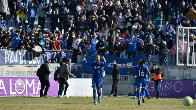 El Linares Deportivo vuelve al trabajo tras la victoria en Jaén