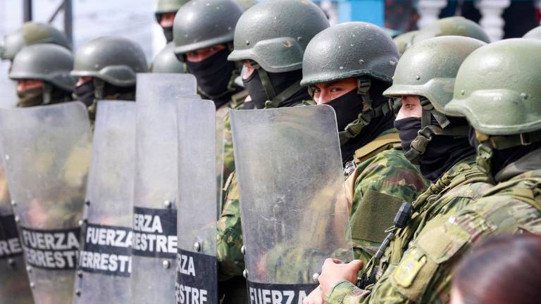 Ecuador decide sobre una nueva Constitución y la vuelta de las bases extranjeras