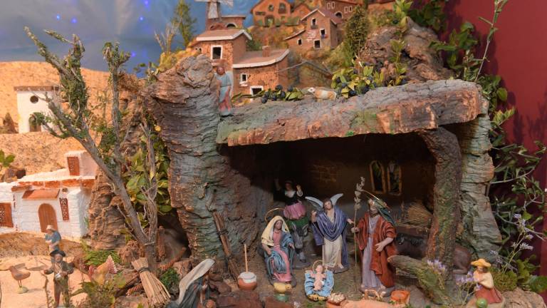 Figuras que recuerdan tradiciones arraigadas