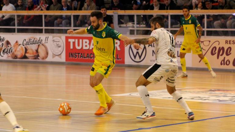 El Jaén Paraíso Interior consolida la tercera posición ante el Noia (3-3)
