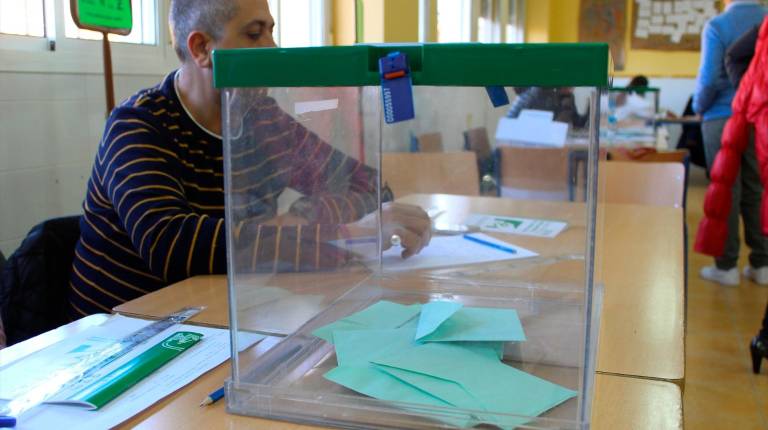<i>Urna en las últimas elecciones autonómicas en Andalucía en 2022. / Europa Press.</i>