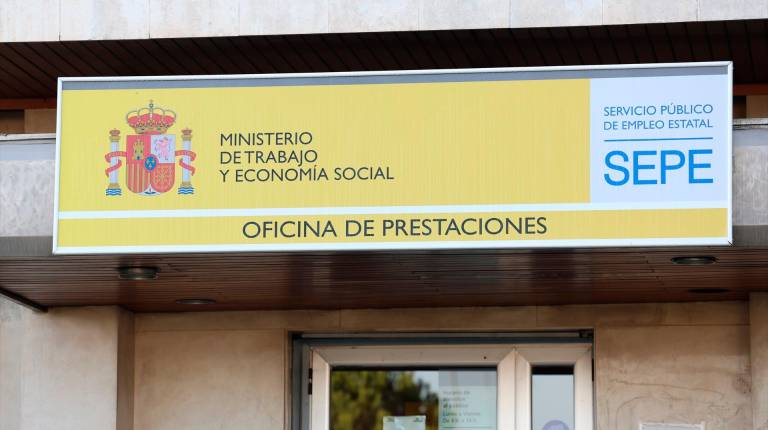 <i>Oficina del INEM. Archivo. / Marta López / Europa Press.</i>