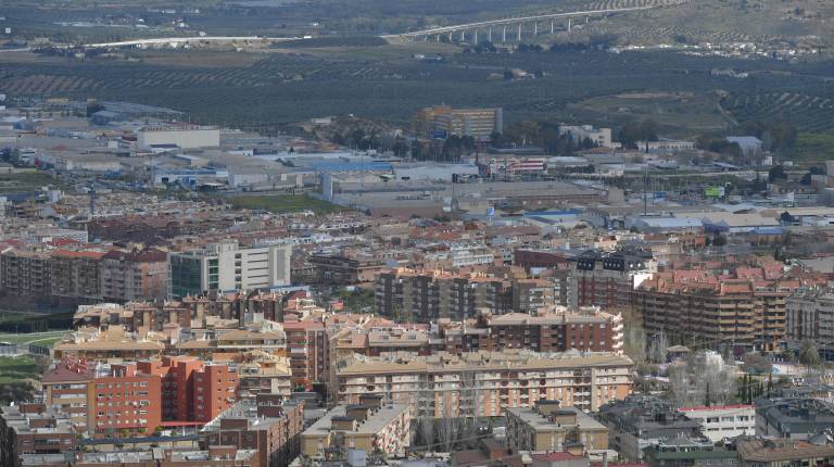 <i>Edificios de viviendas en la capital, en imagen de archivo. / Diario JAÉN. </i>