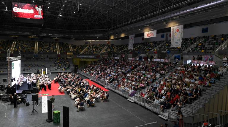 <i>Vista general del Olivo Arena durante la gala de los Premios Jiennenses del Año 2025. / Agustín Muñoz / Diario JAÉN</i>