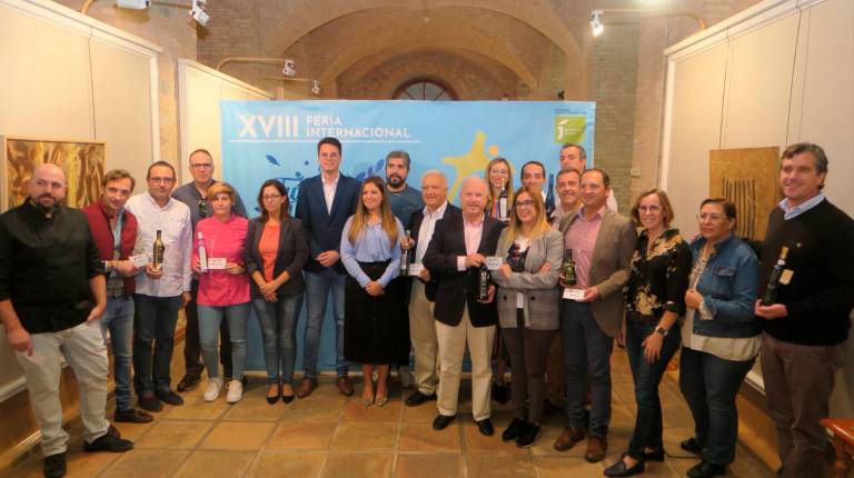 <span class=mln_uppercase_mln>FERIA INTERNACIONAL</span><i>. Asistentes a la presentación de la XVIII Feria de Turismo, “Tierra Adentro”. </i>